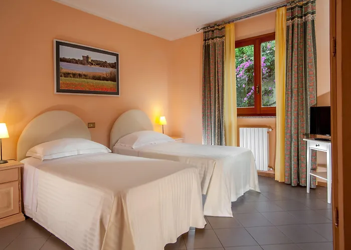 Valle Del Buttero מלון דירות